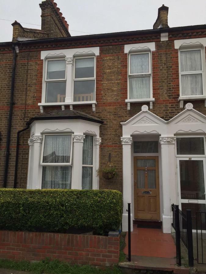 Catford Homestay ลอนดอน ภายนอก รูปภาพ
